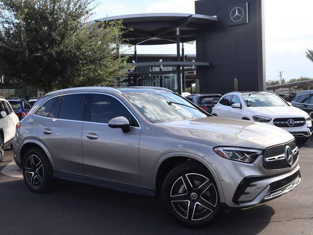 2024 Mercedes-Benz GLC 300