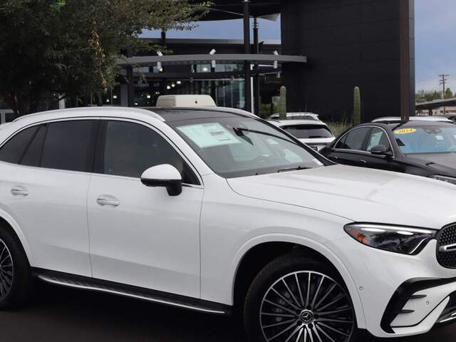 2027 Mercedes-Benz GLC 300 SUV