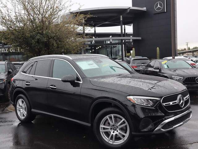 2025 Mercedes-Benz GLC 300 4MATIC SUV