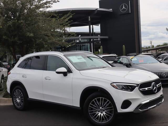 2026 Mercedes-Benz GLC 300 4MATIC SUV