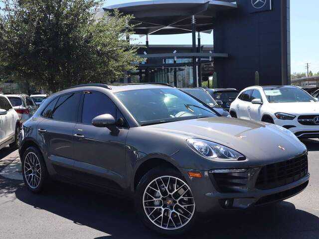 2016 Porsche Macan