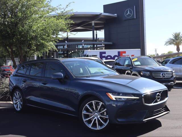2020 Volvo V60 T5 Momentum