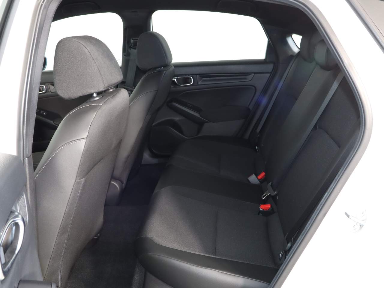 2025 Honda Civic Hatchback Sport - Photo 15