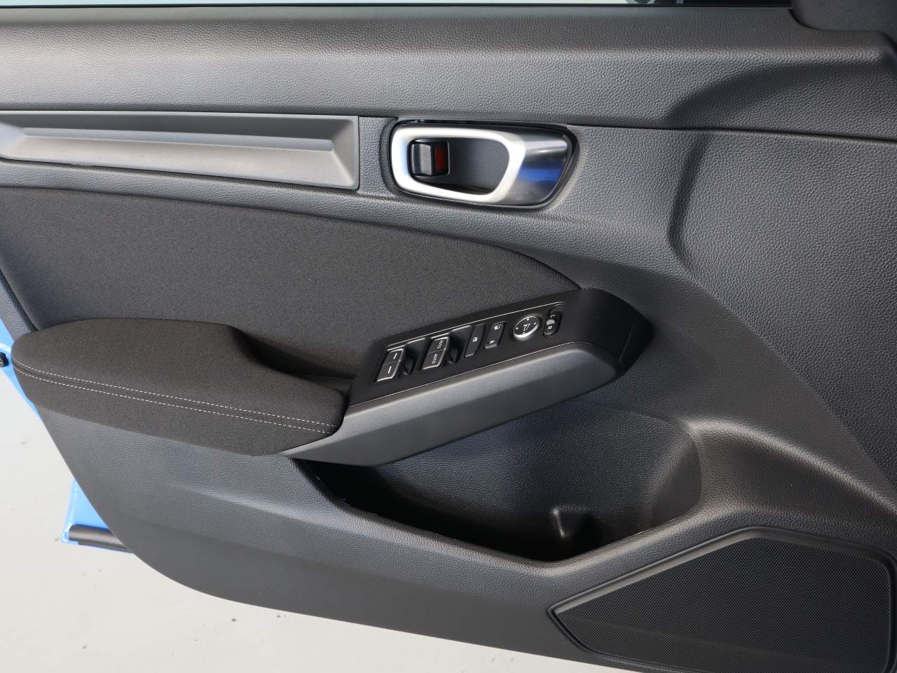 2026 Honda Civic Hatchback Sport photo 2