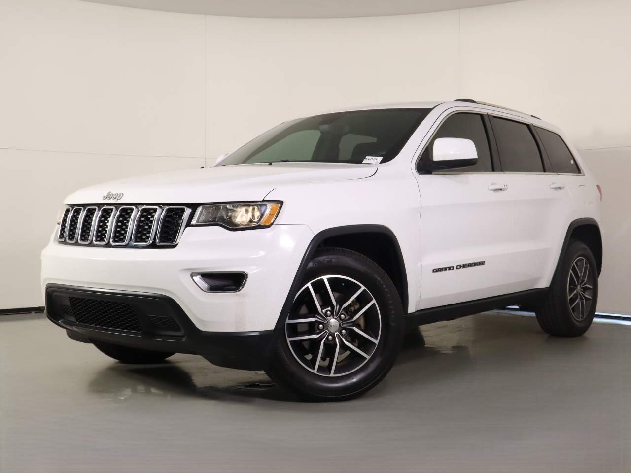 2018 Jeep Grand Cherokee Laredo E