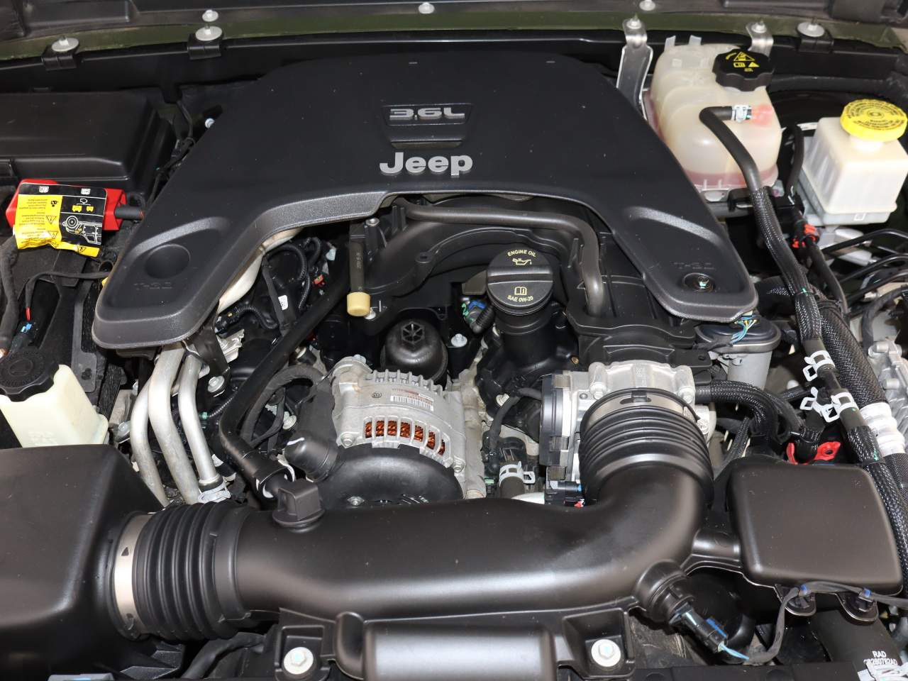 2021 Jeep Gladiator Sport Crew Cab