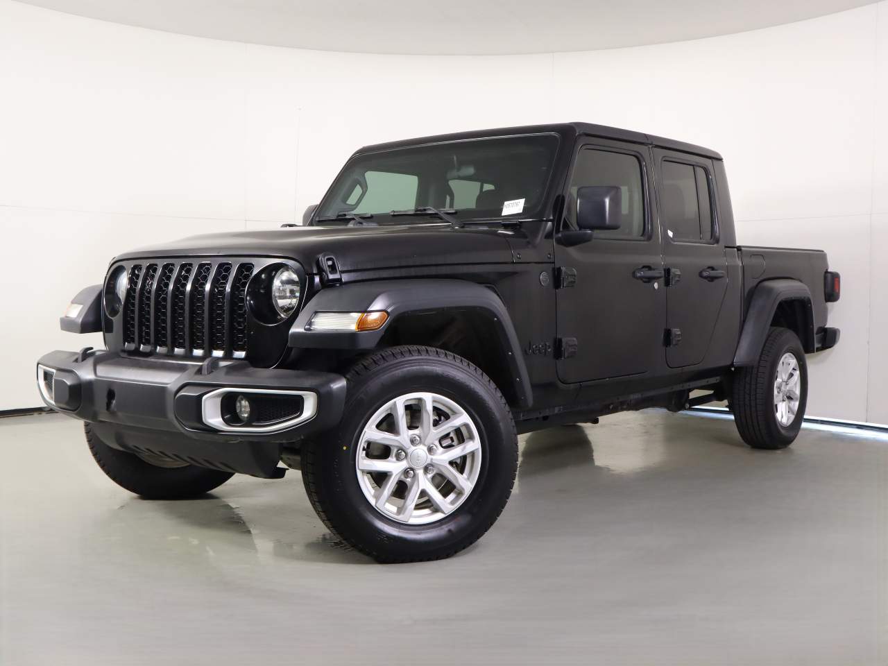 2023 Jeep Gladiator Willys Crew Cab