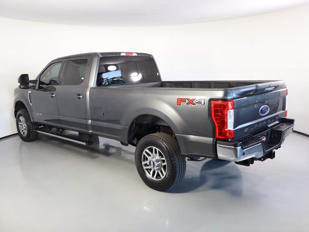 2017 Ford F-350 Super Duty Lariat Crew Cab
