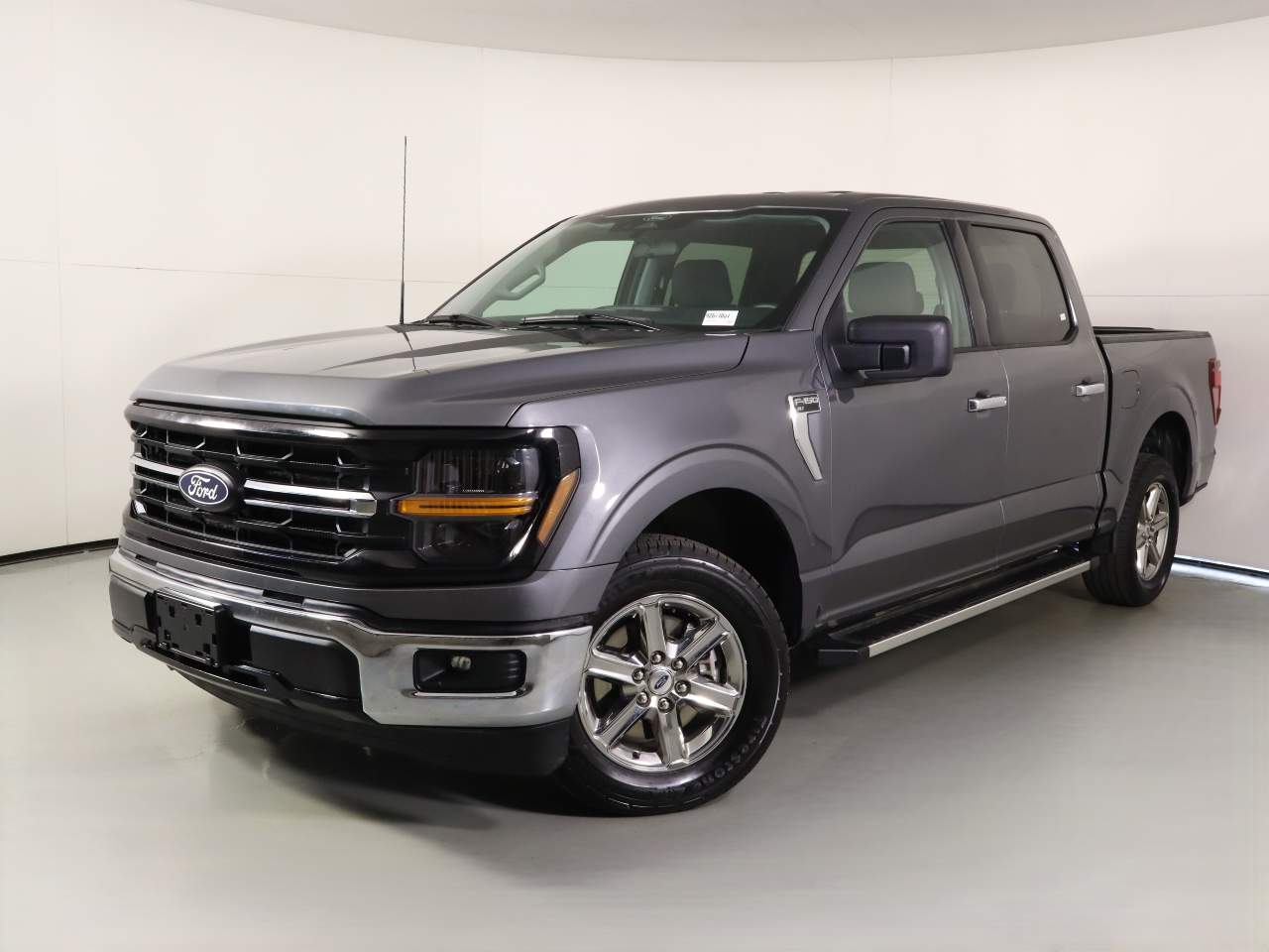 2025 Ford F-150 XLT Crew Cab