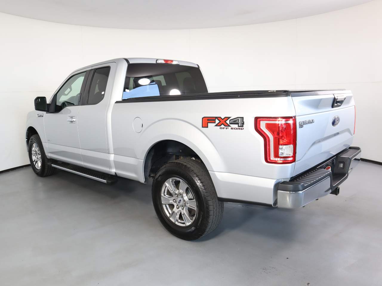 Used 2016 Ford F-150 XLT with VIN 1FTFX1EG5GFA37506 for sale in Tucson, AZ