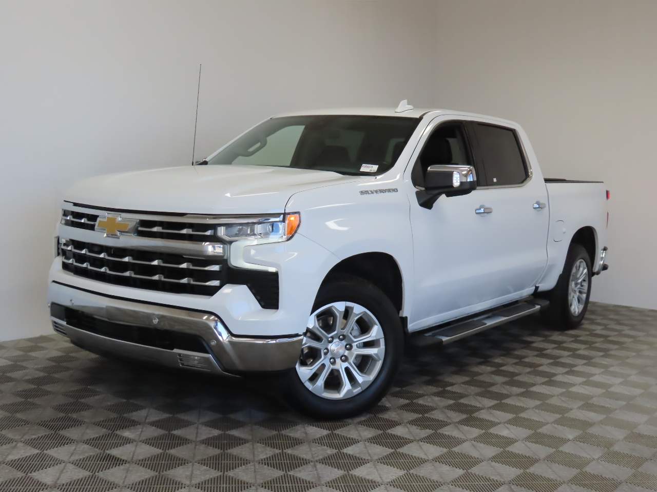 2023 Chevrolet Silverado 1500 LTZ Crew Cab