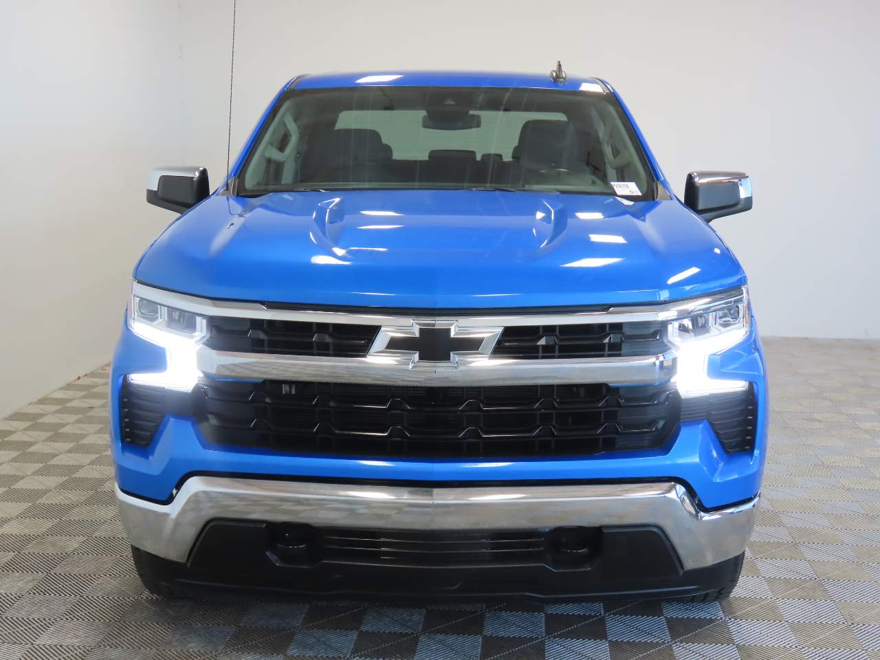 2025 Chevrolet Silverado 1500 LT Crew Cab