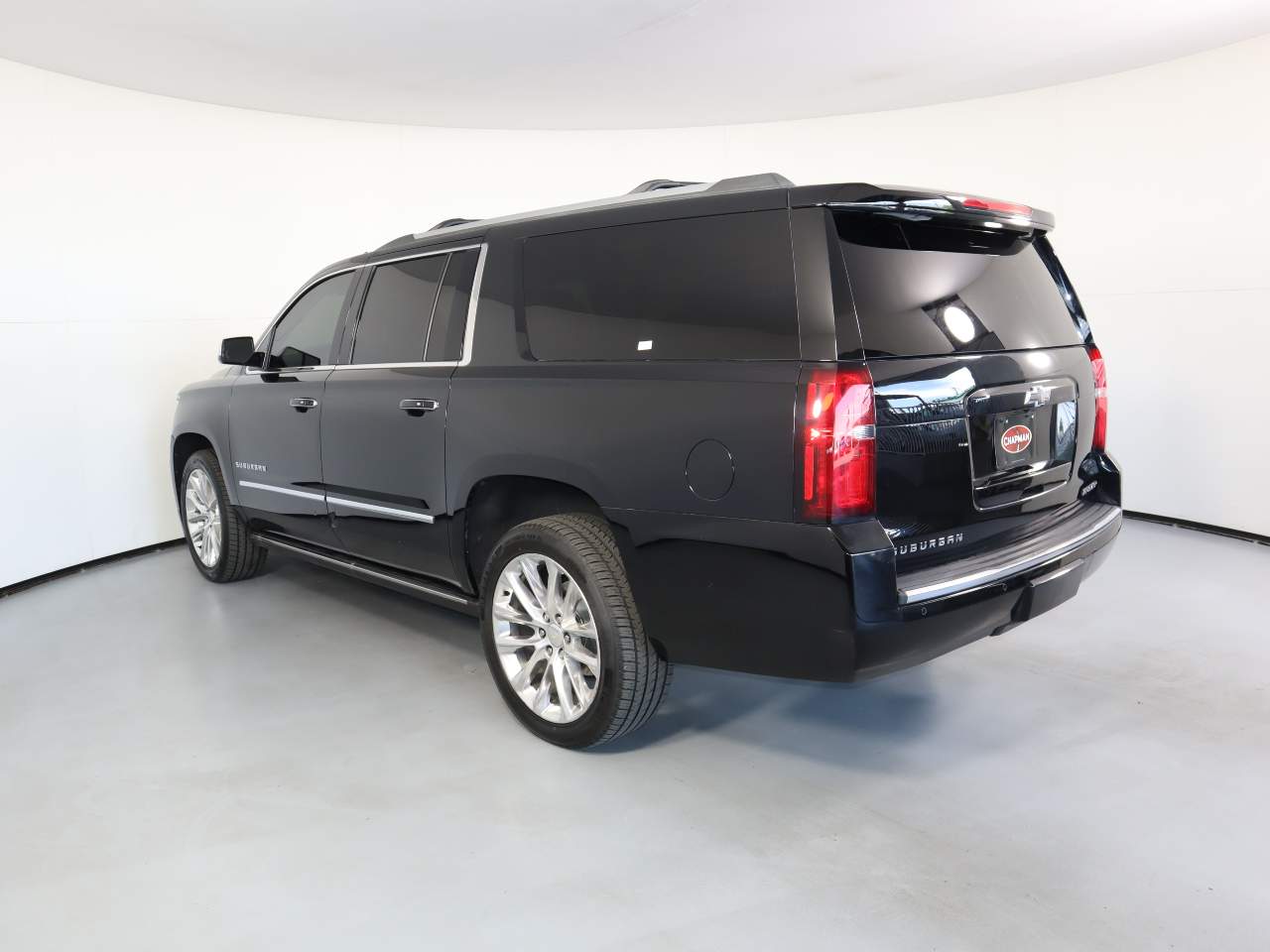 Used 2019 Chevrolet Suburban Premier with VIN 1GNSCJKJ7KR222164 for sale in Tucson, AZ