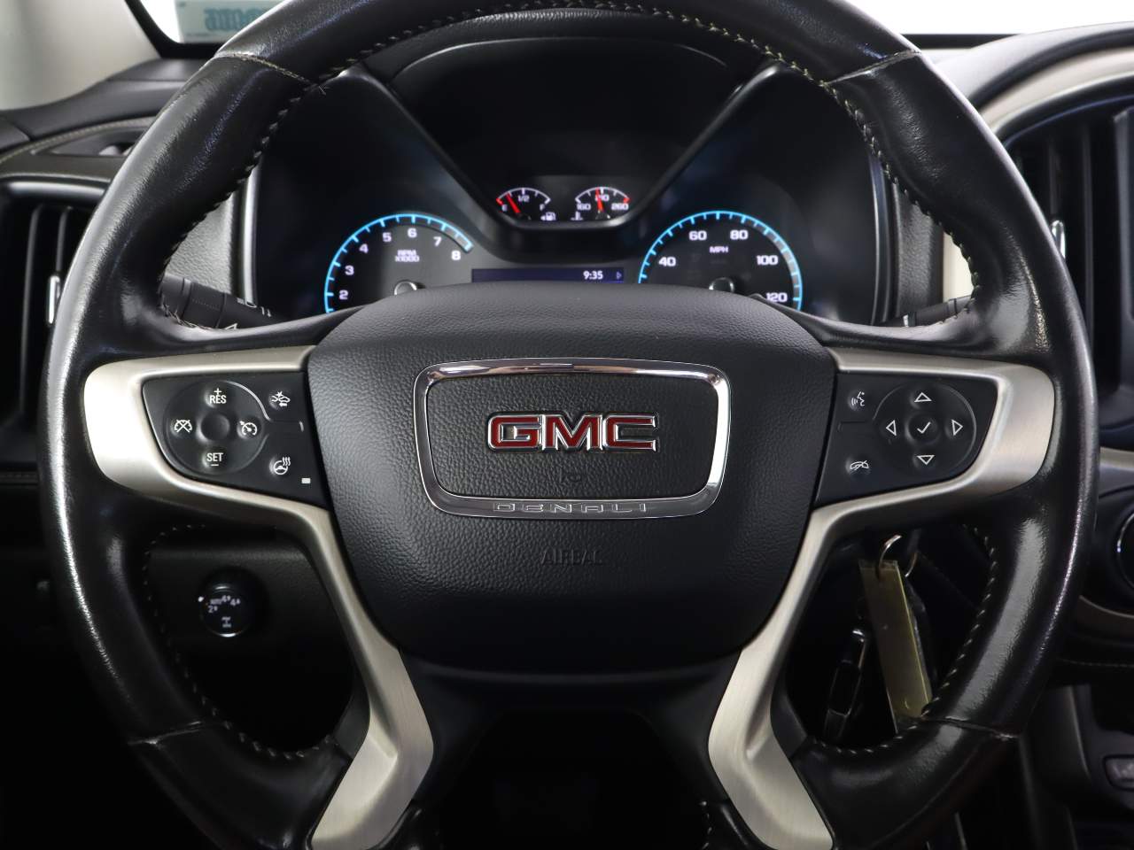 2021 GMC Canyon Denali - Photo 13