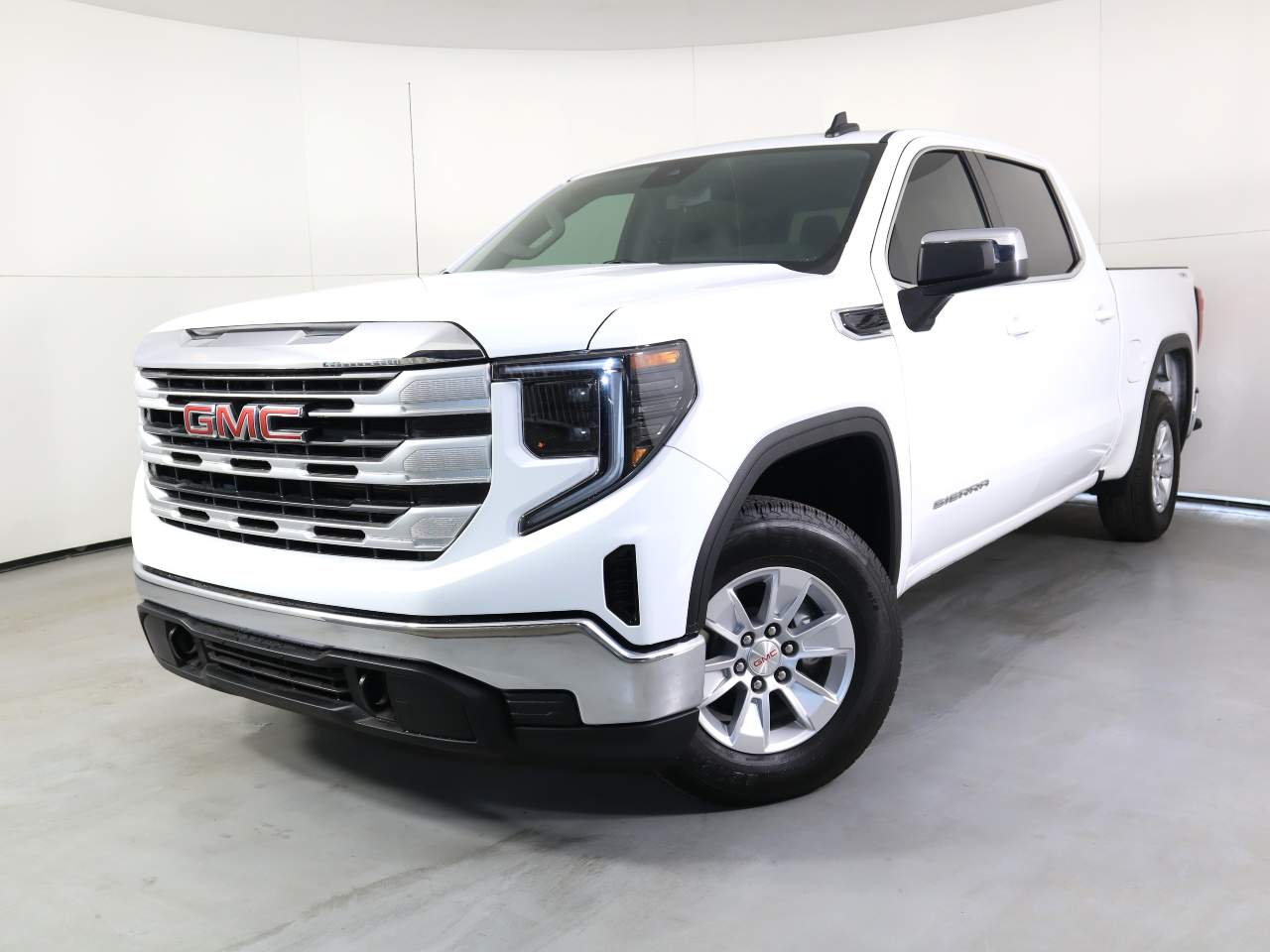 2024 GMC Sierra 1500 SLE Crew Cab