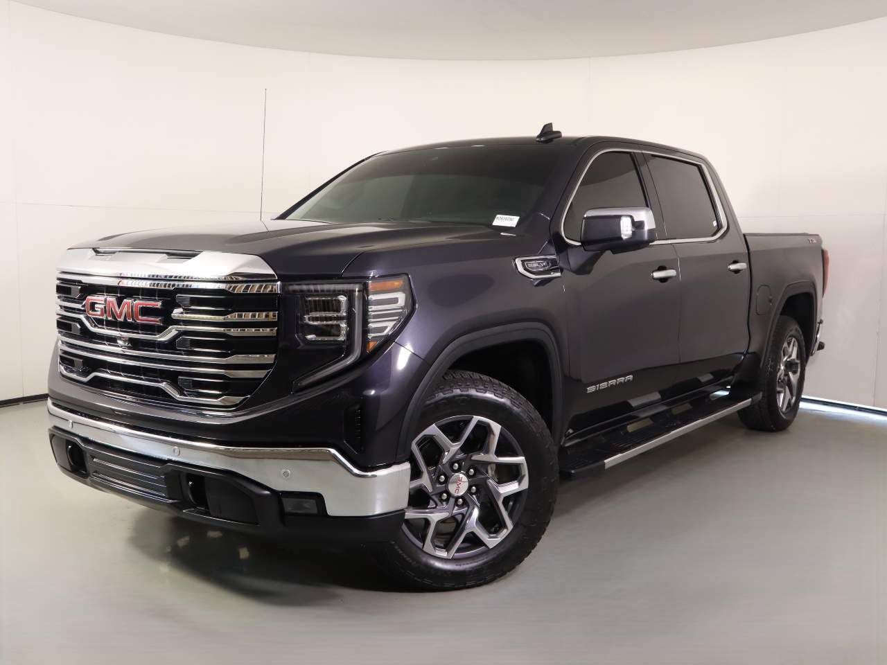 2025 GMC Sierra 1500 SLT Crew Cab