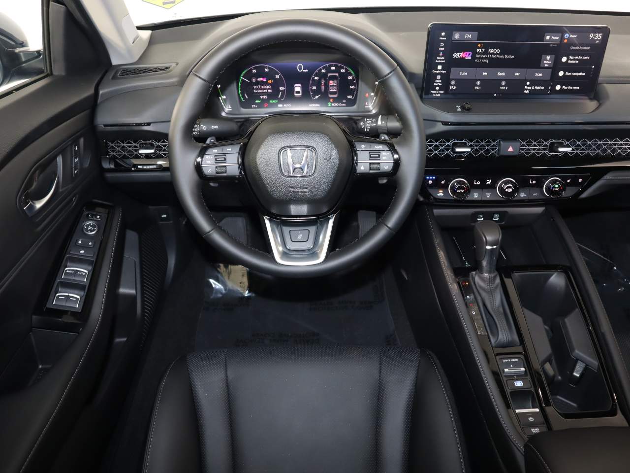 View vehicle photo 7