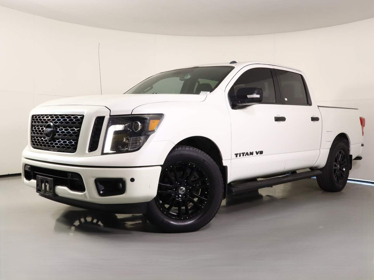 2019 Nissan Titan SV Crew Cab