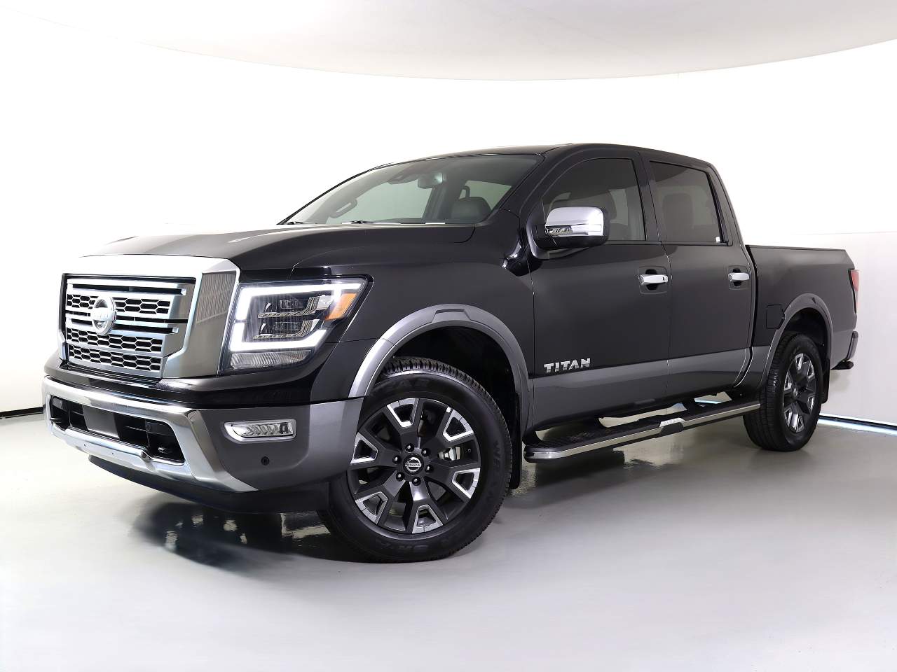 2022 Nissan Titan Platinum Reserve Crew Cab