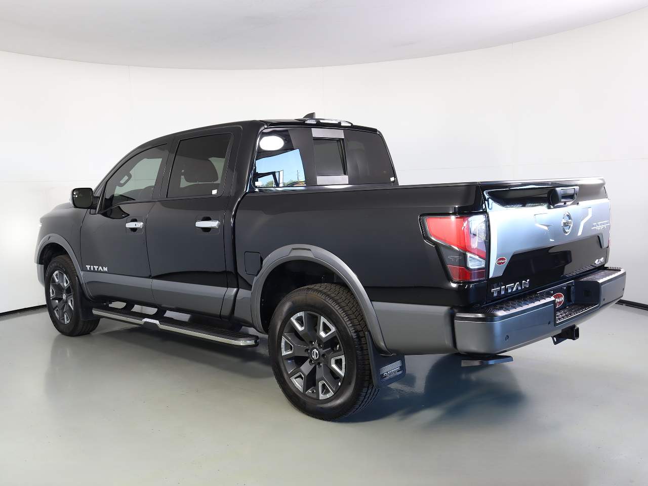 2022 Nissan Titan Platinum Reserve Crew Cab