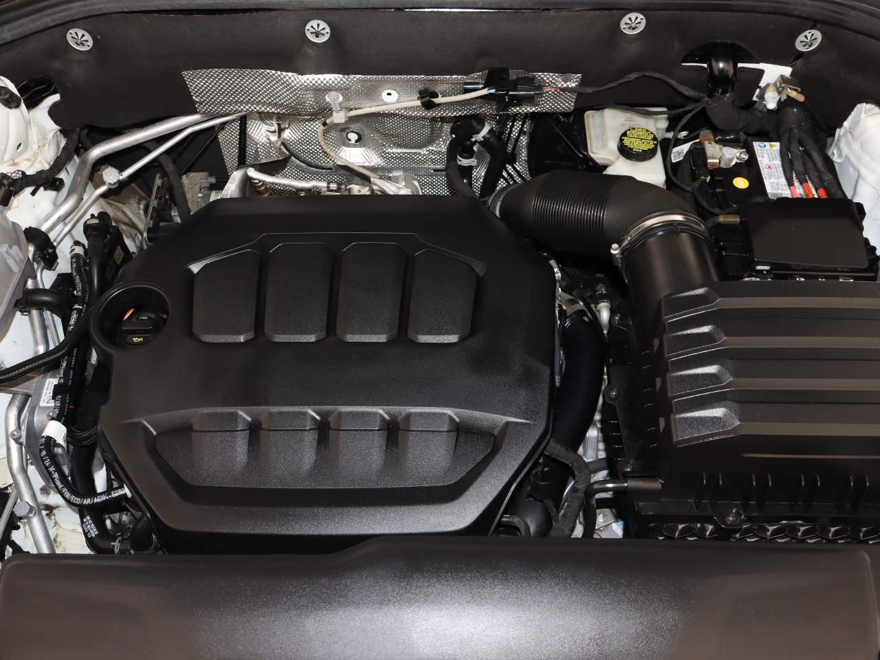 2024 Volkswagen Atlas Cross Sport SEL Premium R-Line 4Motion