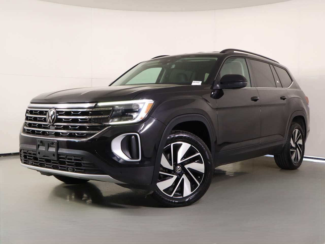 2025 Volkswagen Atlas SE