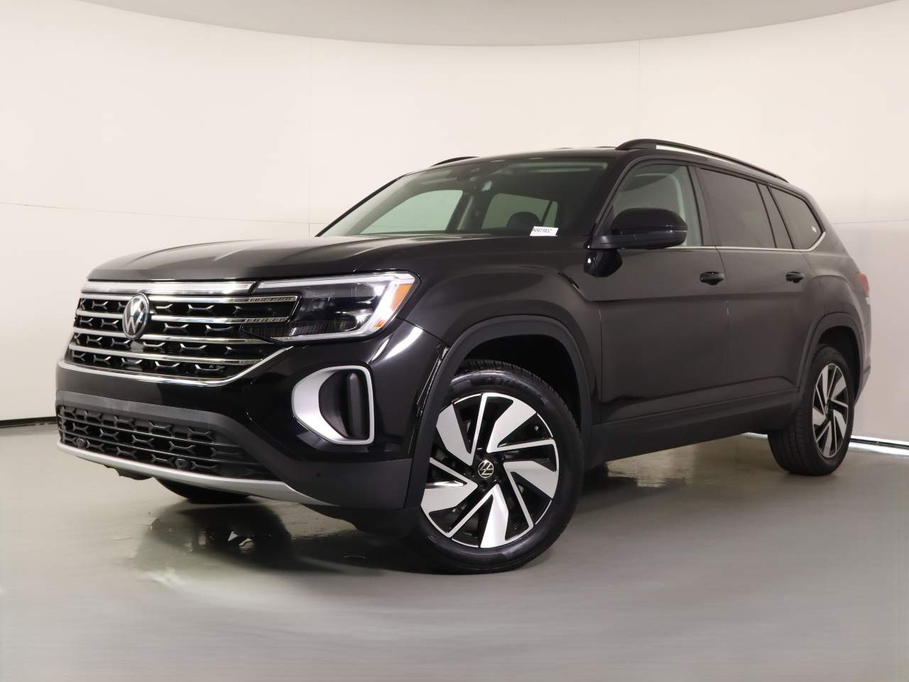2025 Volkswagen Atlas SE