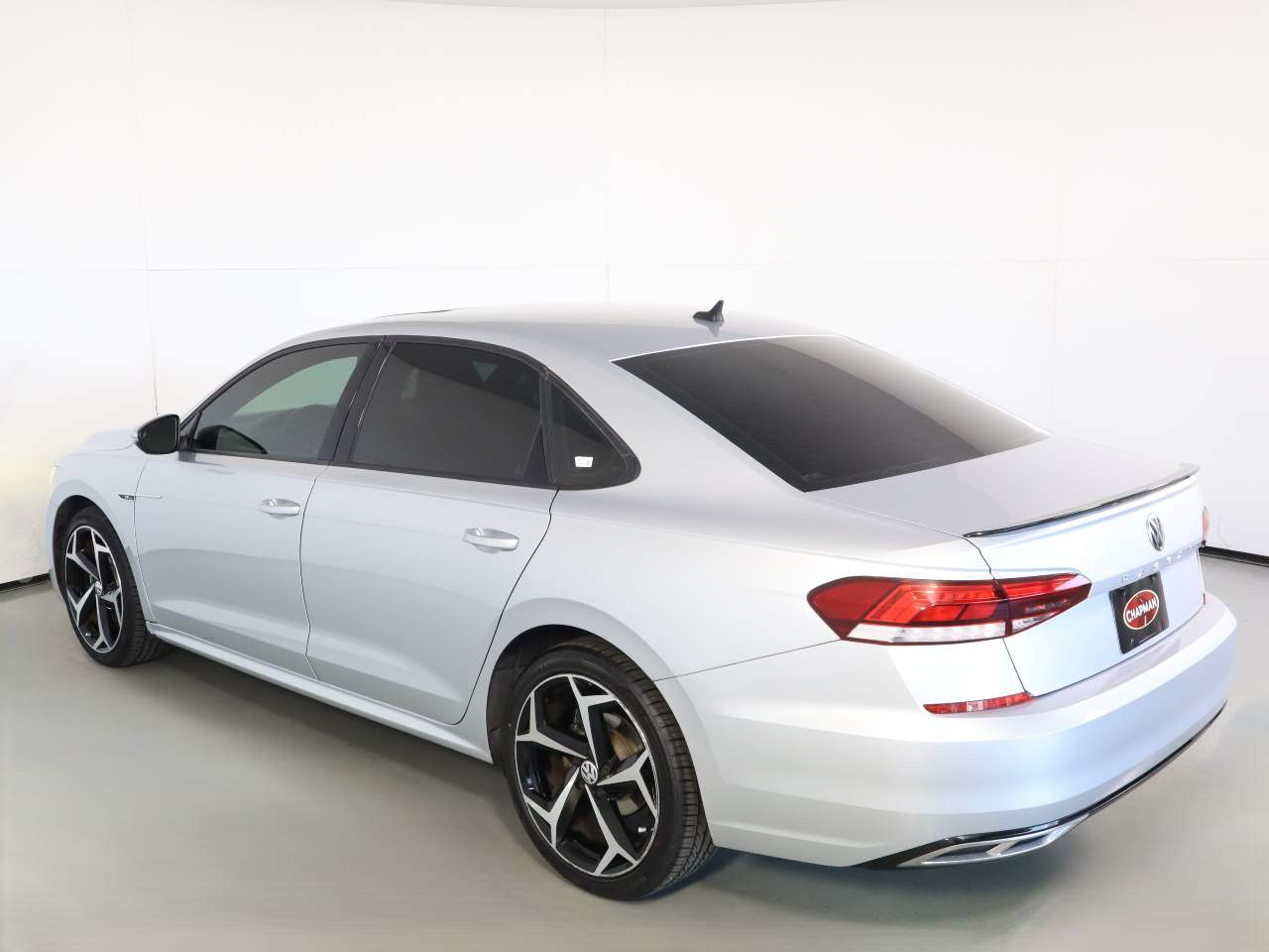 2021 Volkswagen Passat R-Line