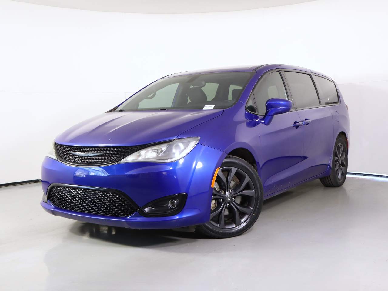 2020 Chrysler Pacifica Touring