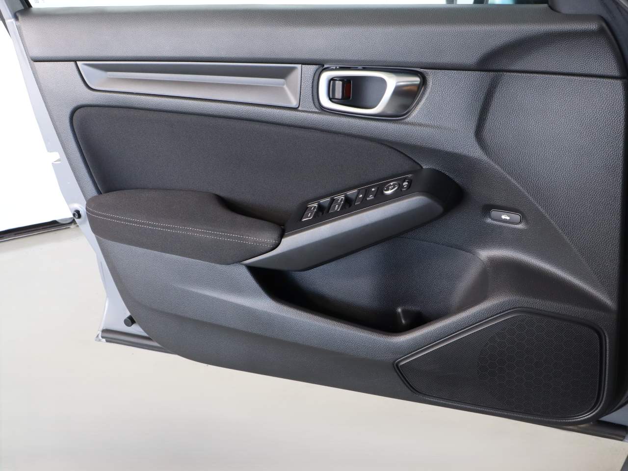 2025 Honda Civic Sport - Photo 16