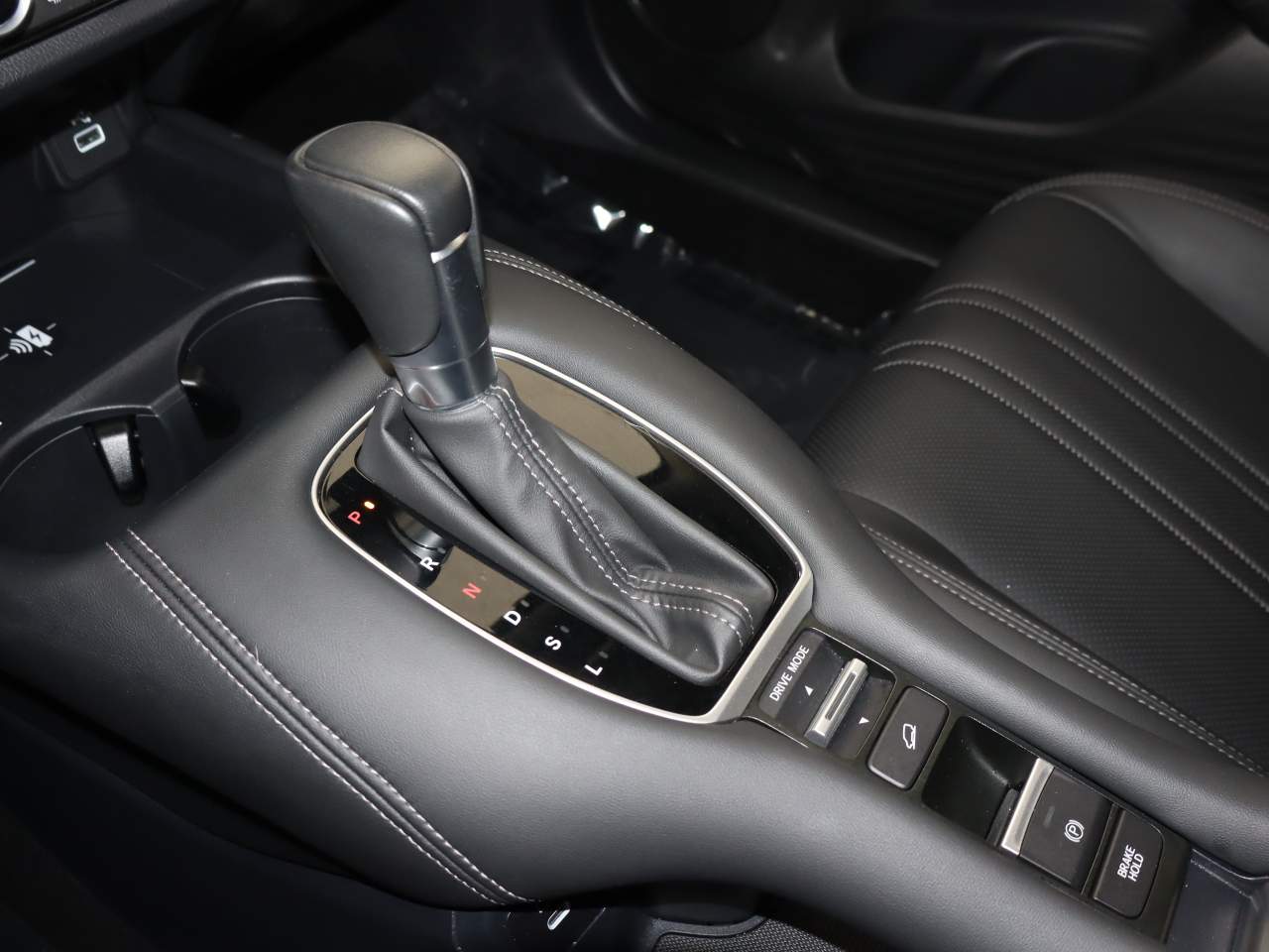 2024 Honda HR-V EX-L - Photo 11