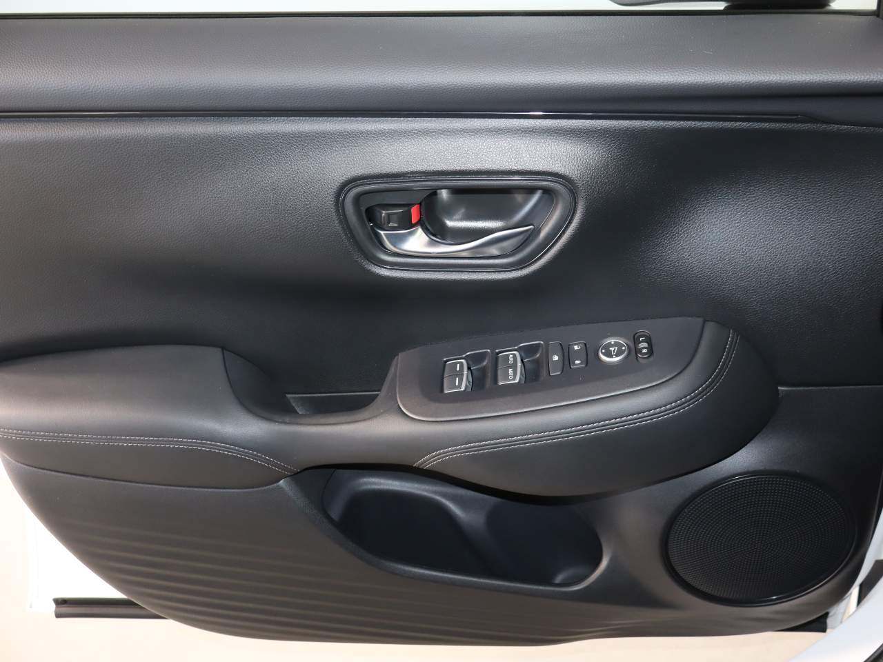2024 Honda HR-V EX-L - Photo 16