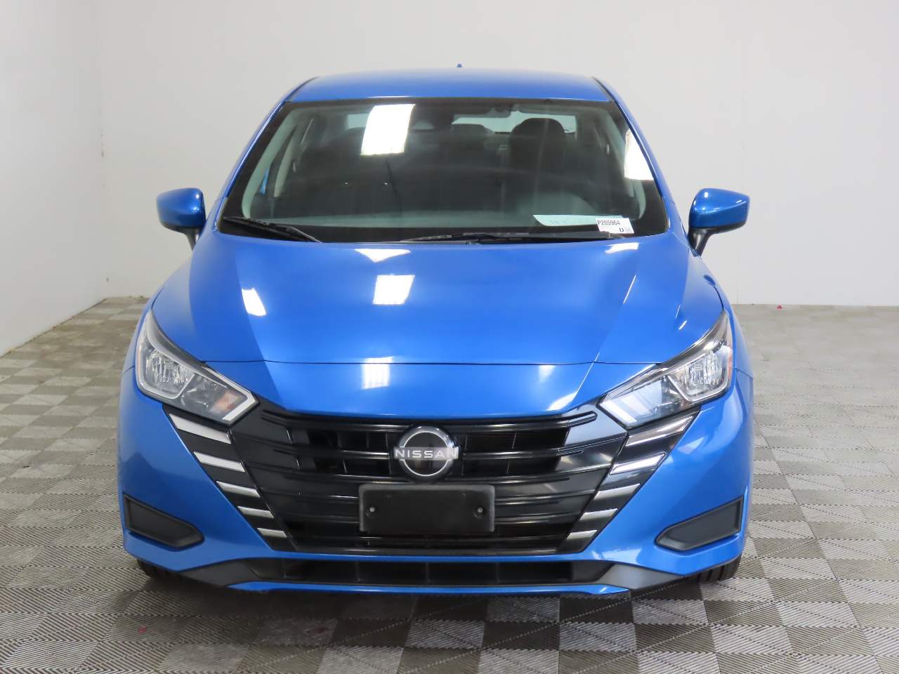 2023 Nissan Versa SV