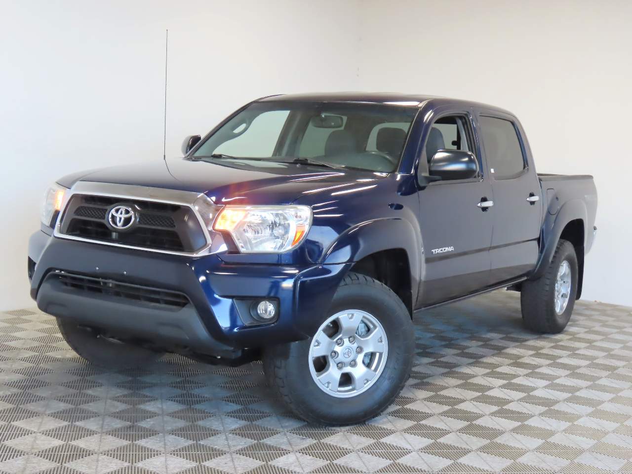 2012 Toyota Tacoma PreRunner V6 Crew Cab