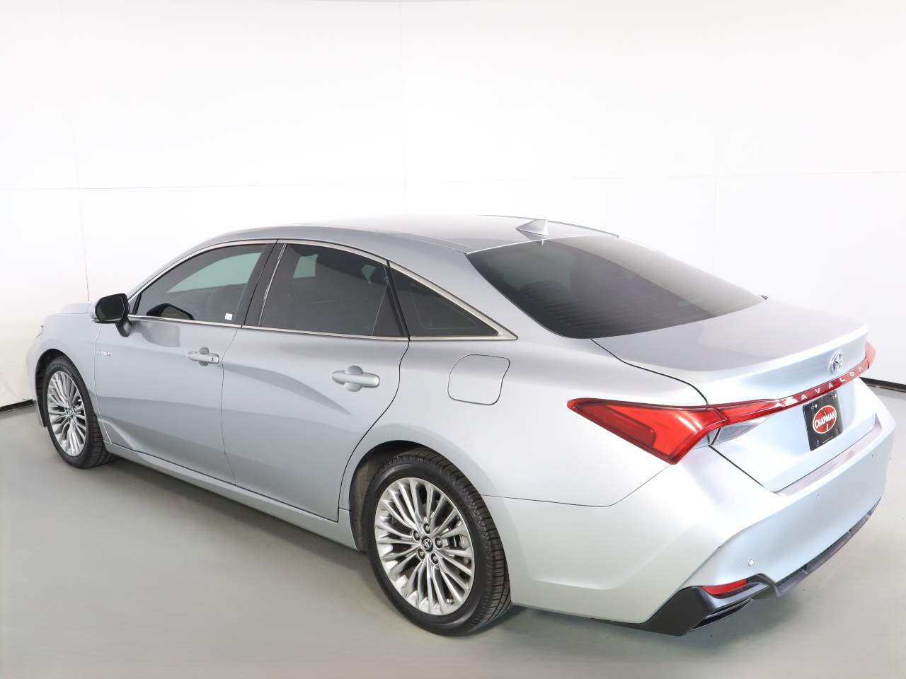 2019 Toyota Avalon Hybrid XLE