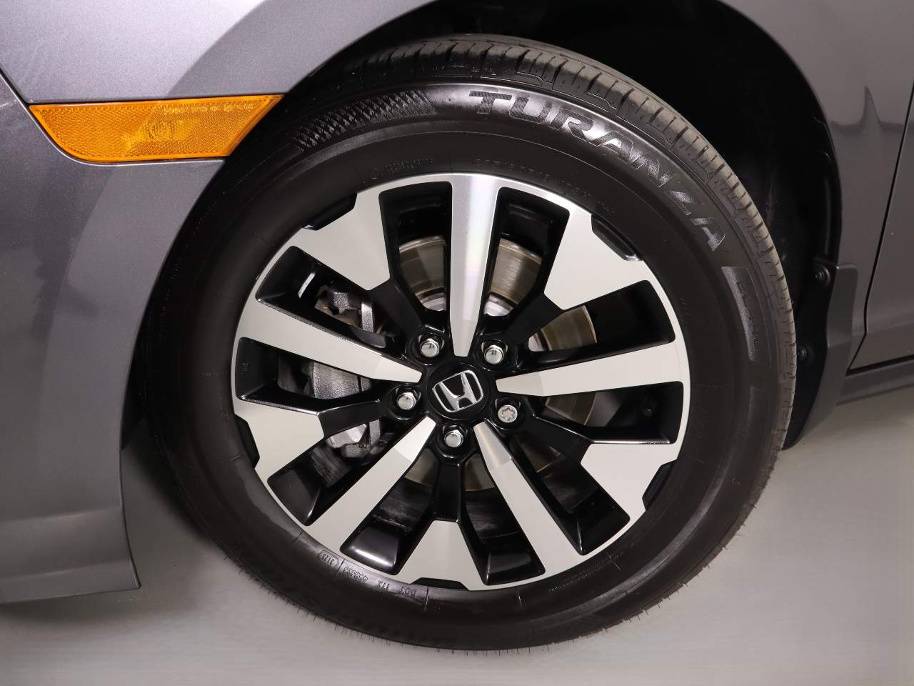2026 Honda Odyssey EX-L - Photo 7