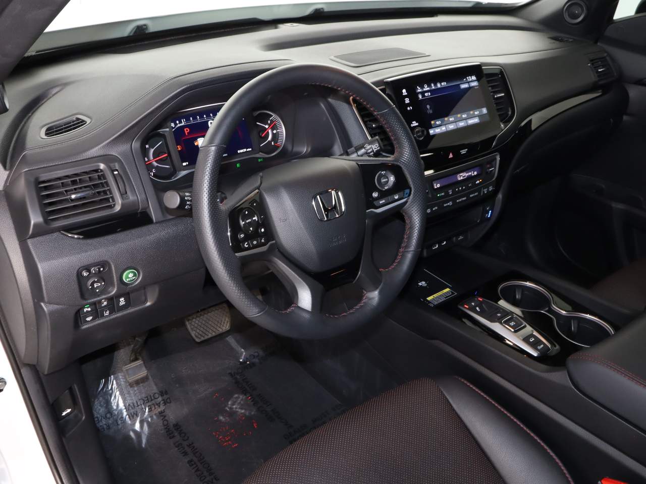 2025 Honda Passport Black Edition - Photo 8