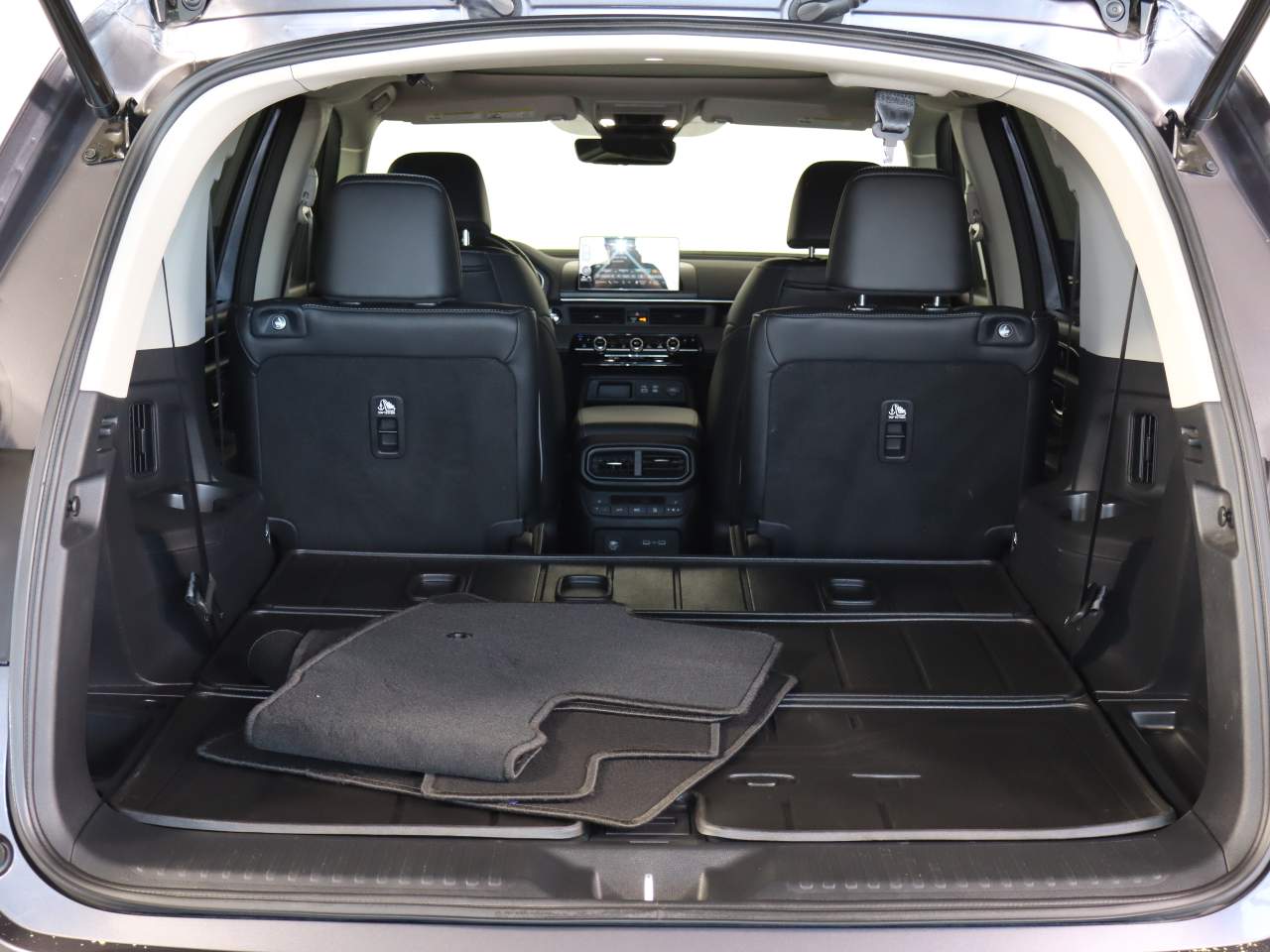 2023 Honda Pilot Elite - Photo 16