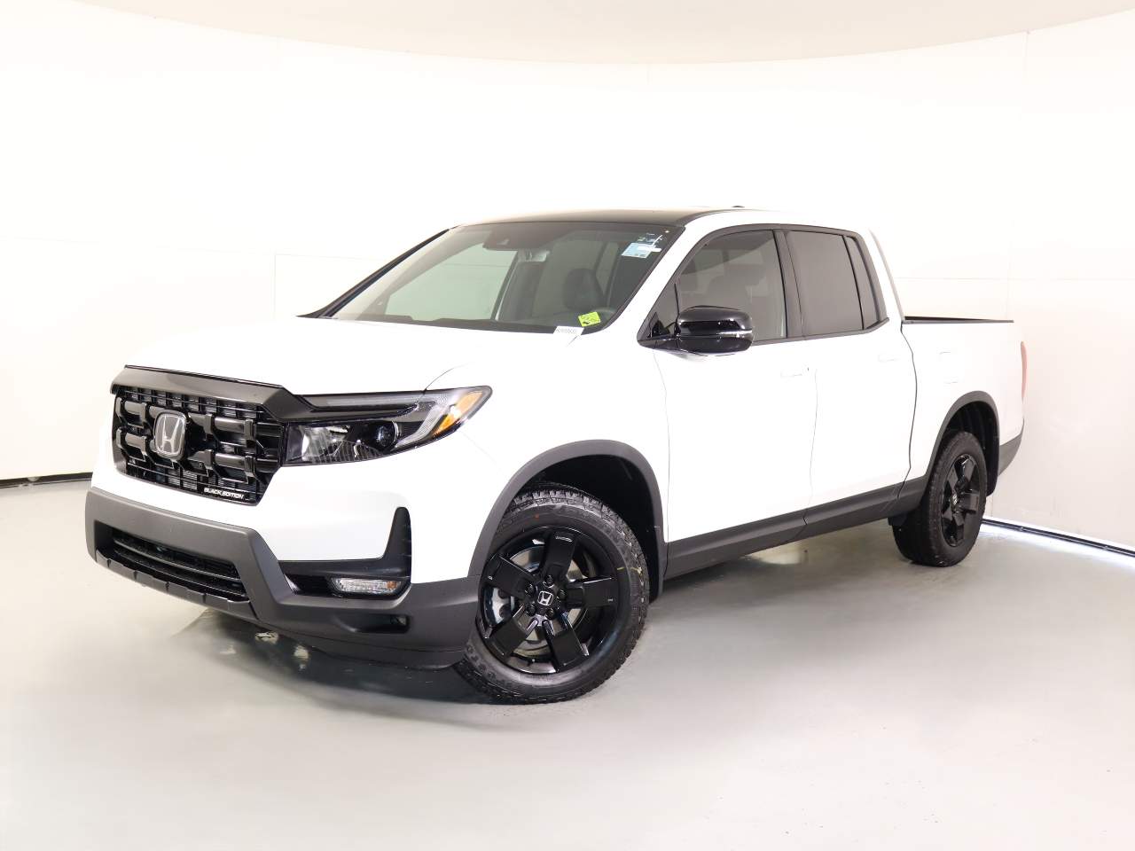 2026 Honda Ridgeline Black Edition Two-Tone