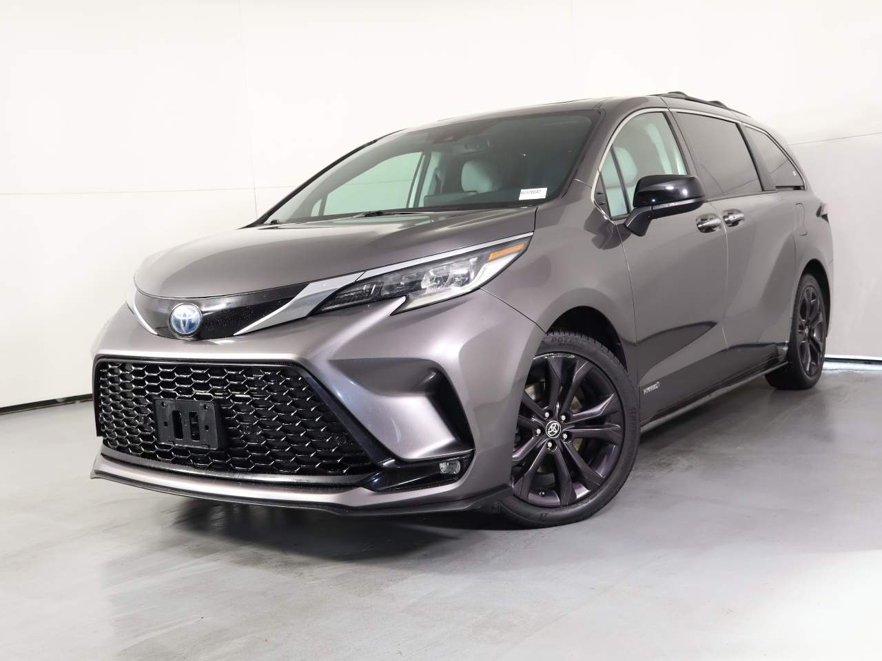 2021 Toyota Sienna XSE 7-Passenger