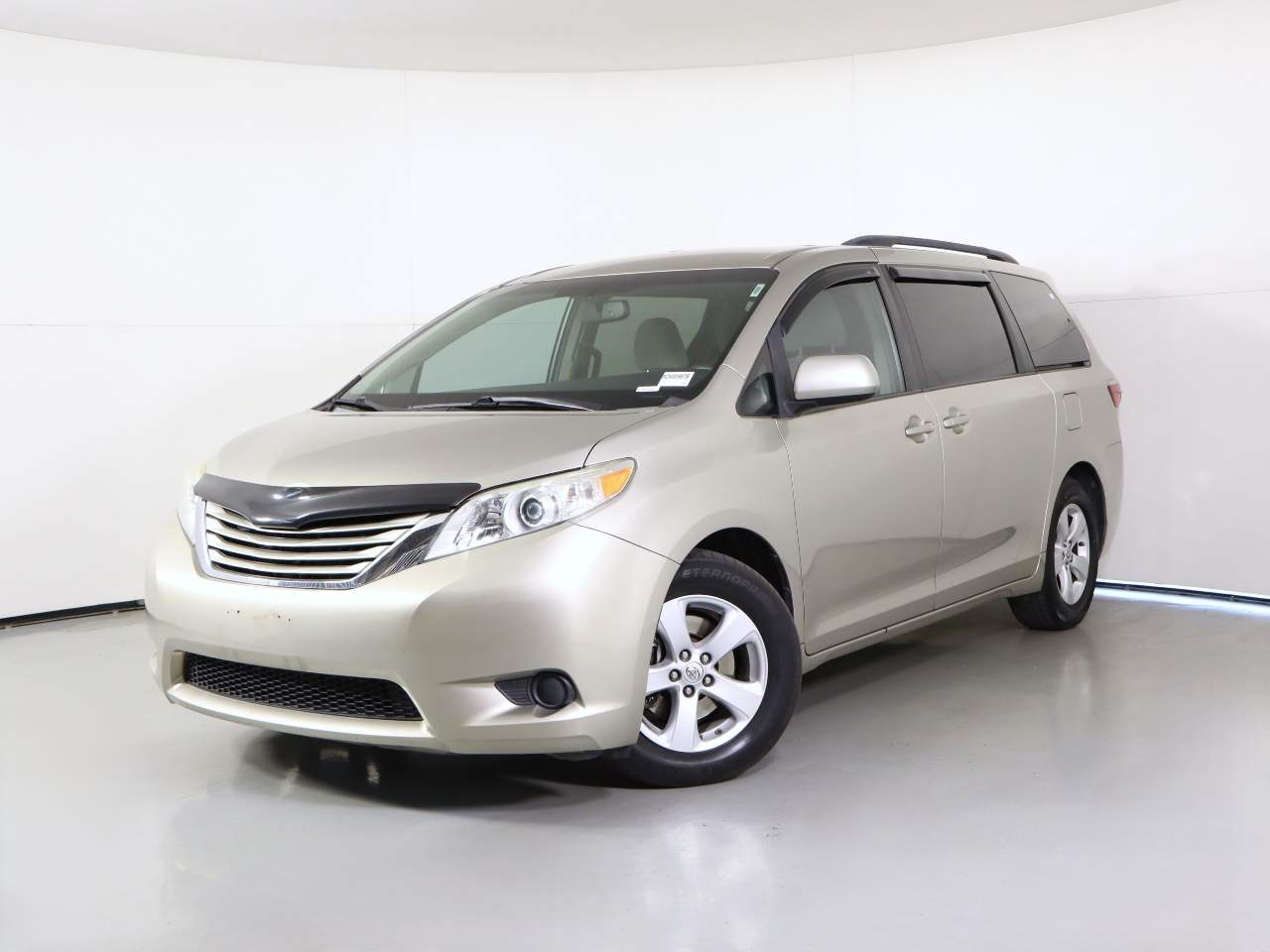 2015 Toyota Sienna LE 7-Passenger Auto Access Seat