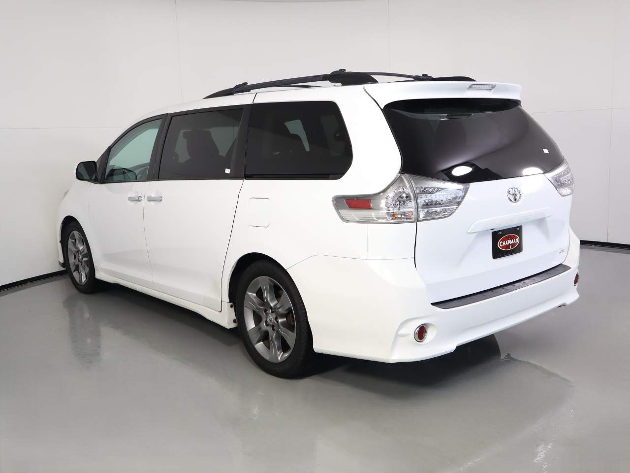 2014 Toyota Sienna SE 8-Passenger