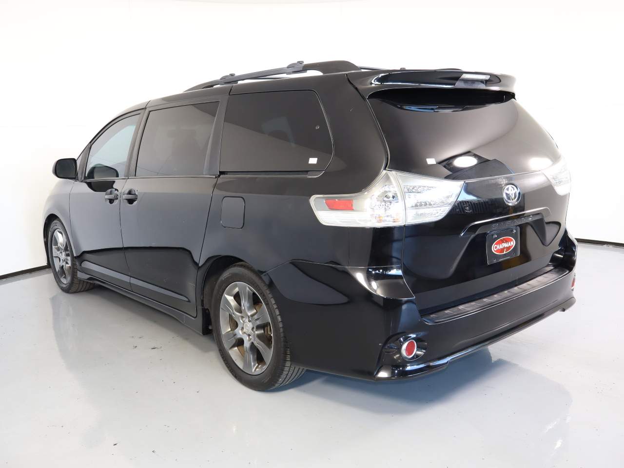 2012 Toyota Sienna SE 8-Passenger