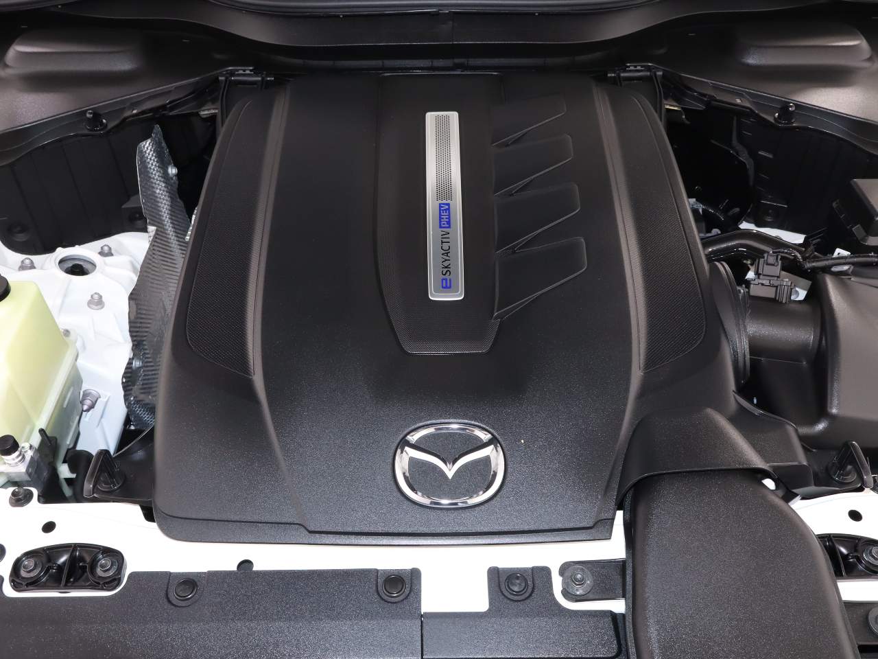 2024 Mazda CX-90 Plug-in Hybrid Premium Plus