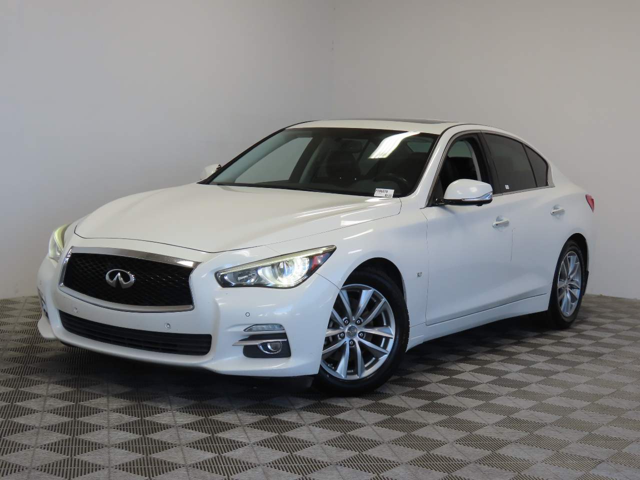 2014 INFINITI Q50 Premium