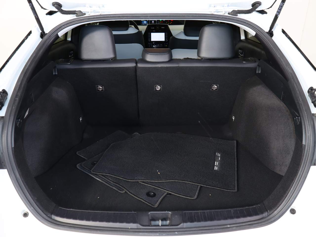 2022 Toyota Prius XLE