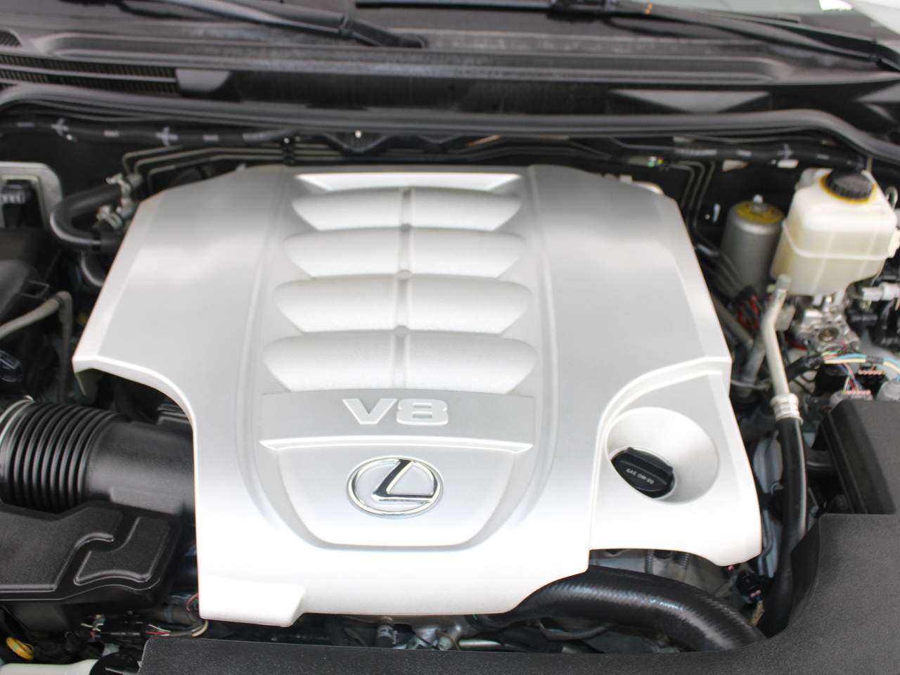 2016 Lexus LX 570