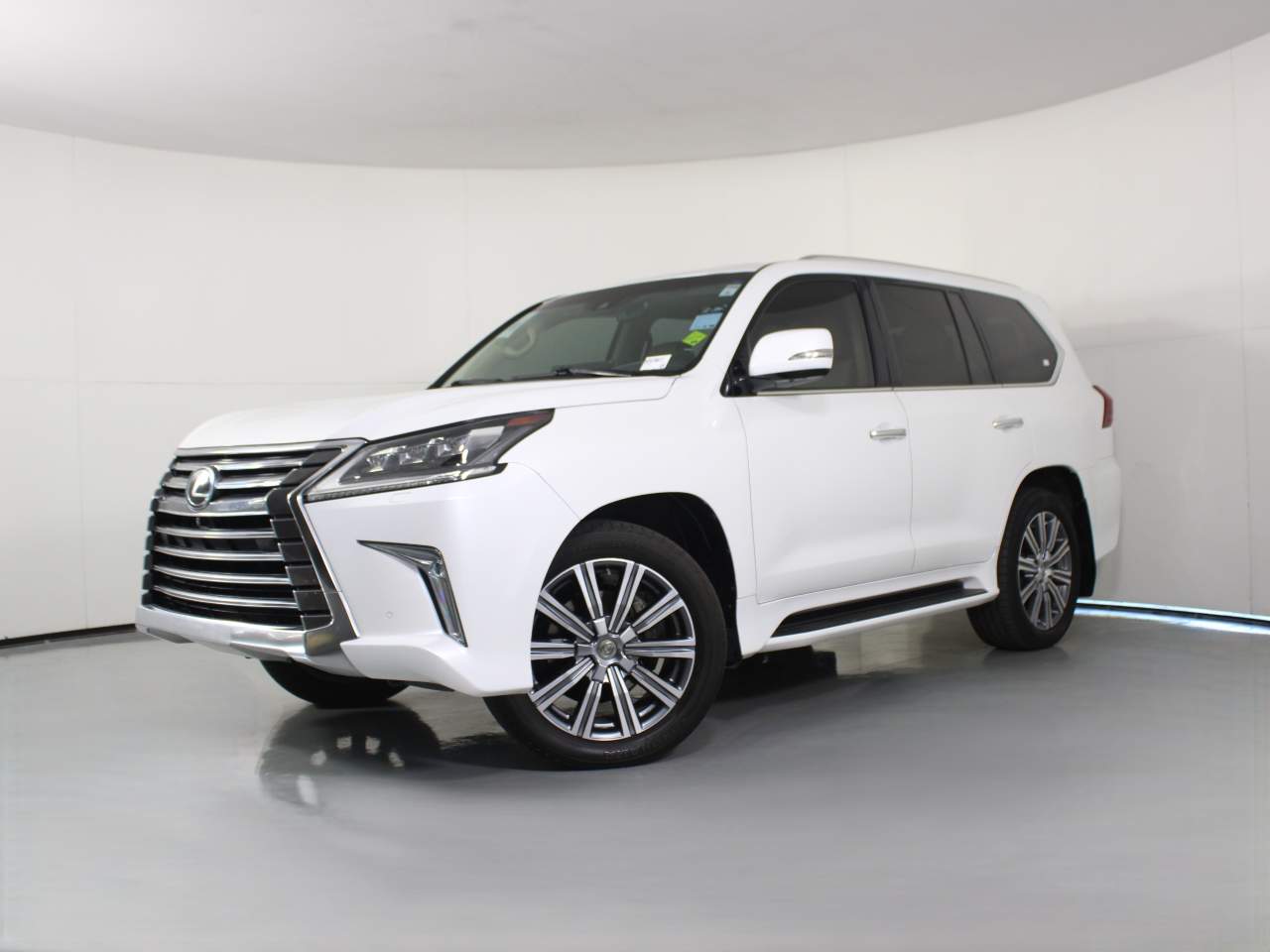 2016 Lexus LX 570