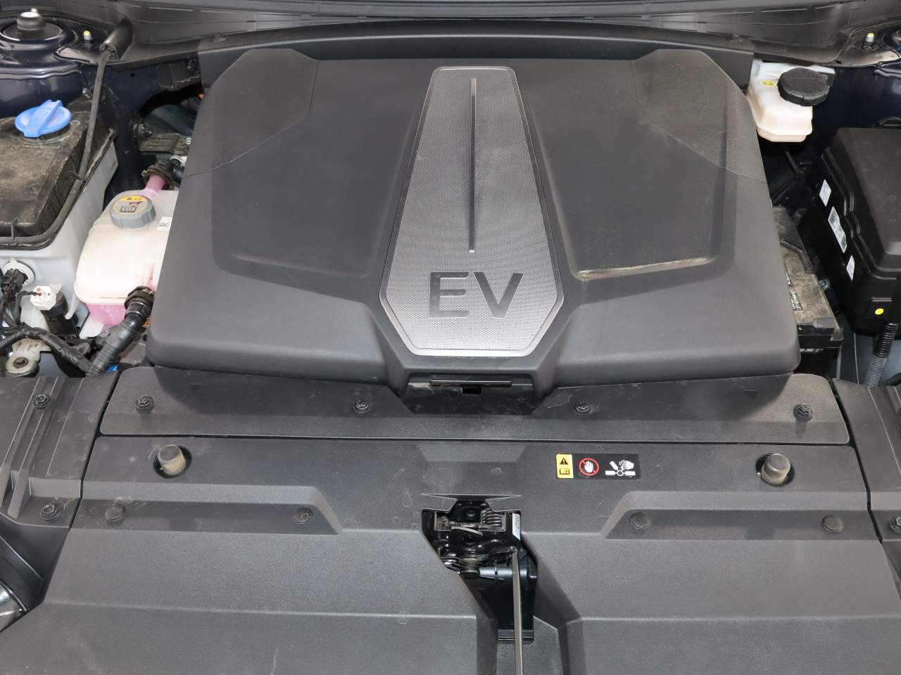 2024 Kia EV6 Light