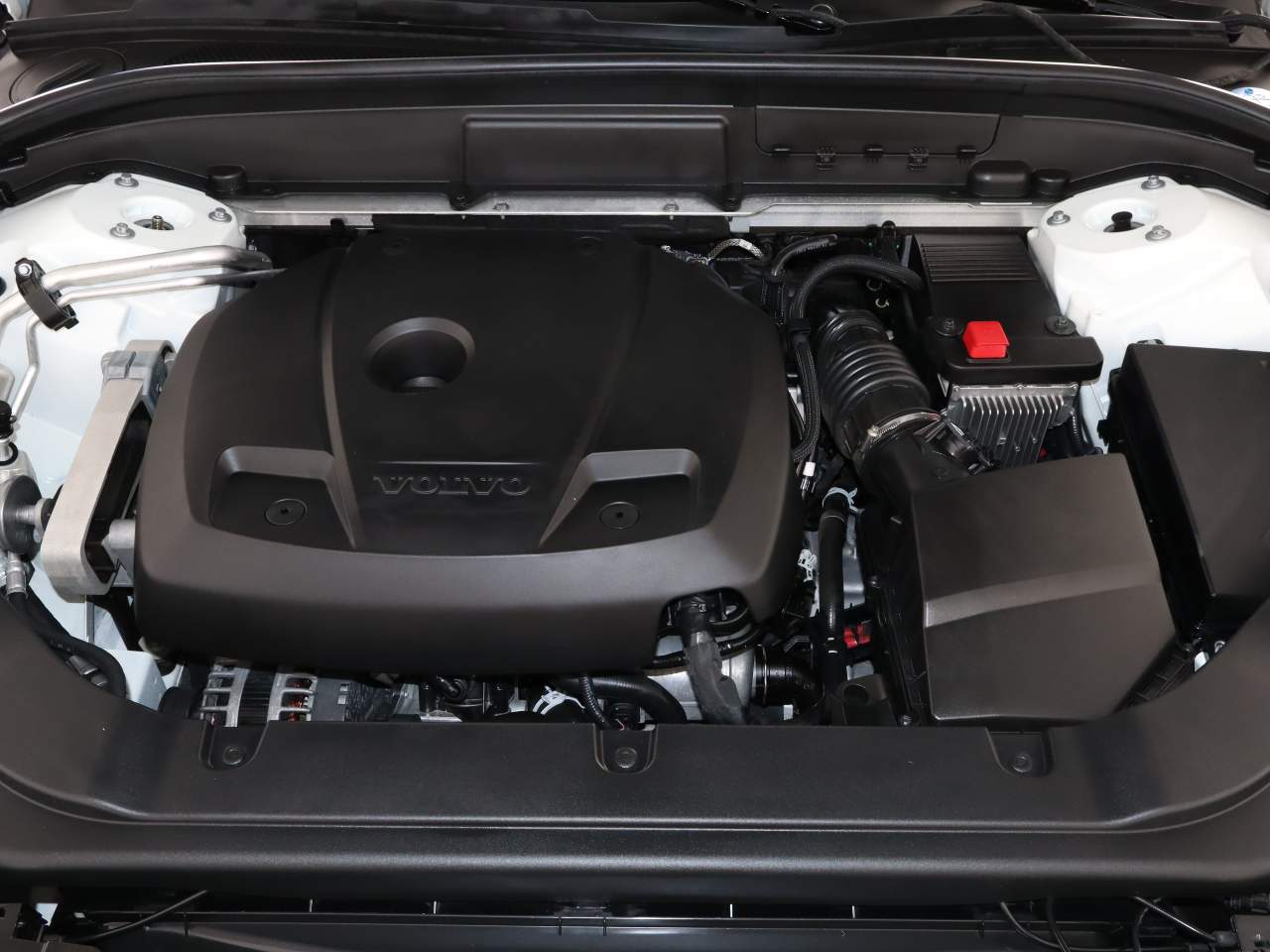 2018 Volvo XC60 T6 Momentum